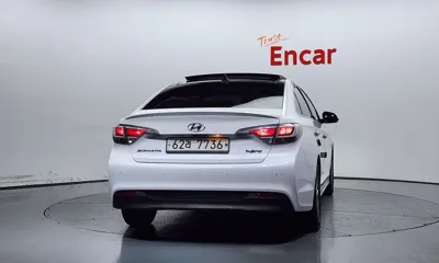 Hyundai Sonata 2015, 80009 км, за 7548.9 USD
