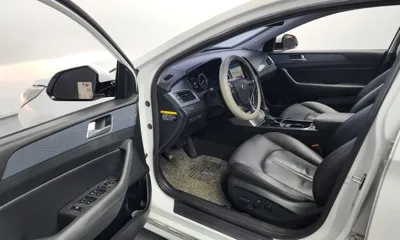 Hyundai Sonata 2015, 80009 км, за 7488.44 USD - фото 10