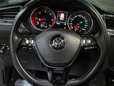 Volkswagen Tiguan 2018, 107553 км, за 12096.78 USD - фото 9