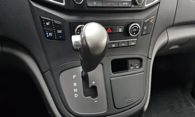 Hyundai Starex 2019, 128332 км, за 11004.75 USD - фото 9
