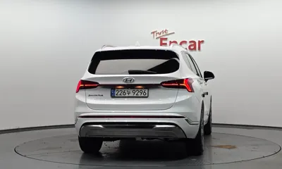 Hyundai Santafe 2023, 28025 км, за 19364.58 USD
