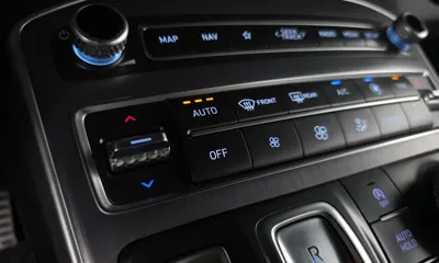 Hyundai Santafe 2023, 28025 км, за 19364.58 USD - фото 33