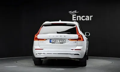 Volvo XC60 2023, 35194 км, за 30062.76 USD