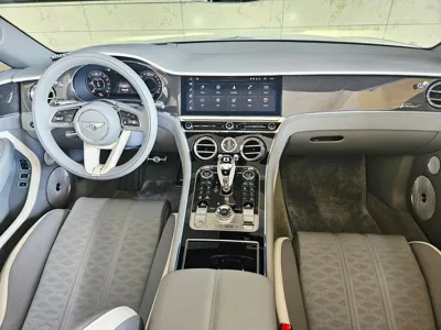 Bentley Continental 2025, 2070 км, за 311802.55 USD - фото 9