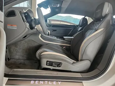 Bentley Continental 2025, 2070 км, за 311802.55 USD - фото 10