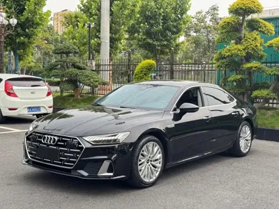 Audi A7L · 2022 год