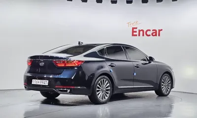 Kia K7 2017, 107121 км, за 8342.09 USD