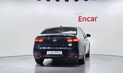 Kia K7 2017, 107121 км, за 8342.09 USD