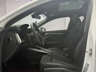 Audi A3 2022, 49000 км, за 20570.53 USD - фото 6