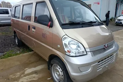 Wuling Rongguang 2021, 21200 км, за 8381 USD