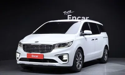 Kia Canival · 2019 год