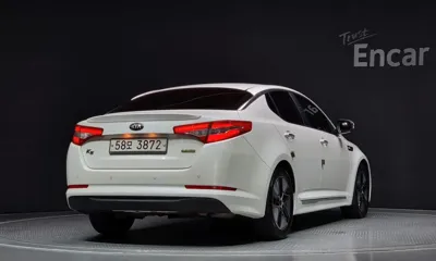 Kia K5 2013, 188208 км, за 2912.06 USD