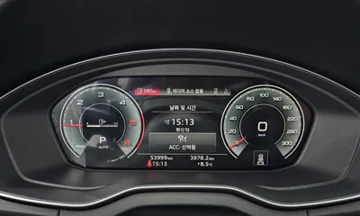 Audi Q5 2023, 53999 км, за 28990.24 USD - фото 8