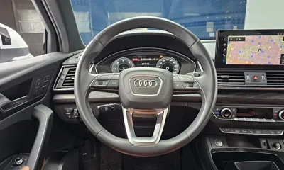 Audi Q5 2023, 53999 км, за 28990.24 USD - фото 13