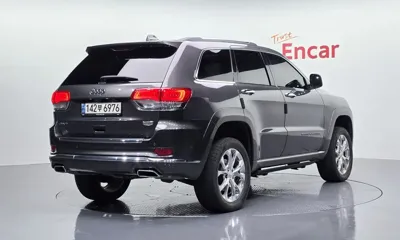 Jeep Cherokee 2021, 89479 км, за 16872.97 USD