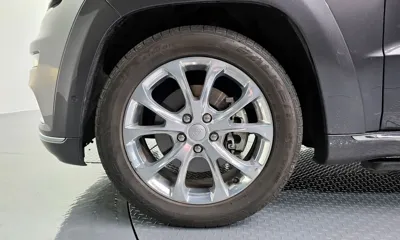 Jeep Cherokee 2021, 89479 км, за 16872.97 USD