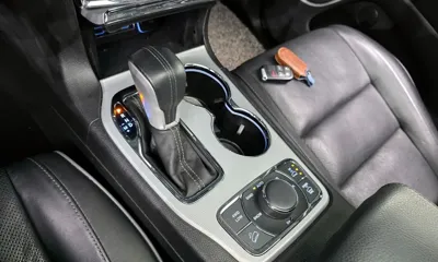Jeep Cherokee 2021, 89479 км, за 16872.97 USD - фото 9