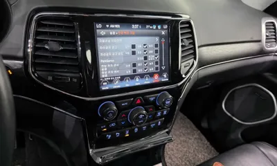 Jeep Cherokee 2021, 89479 км, за 16872.97 USD - фото 17
