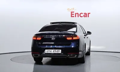 Kia K7 2017, 93025 км, за 7752.45 USD