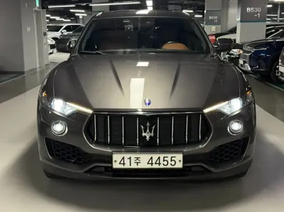 Maserati Levante · 2017 год