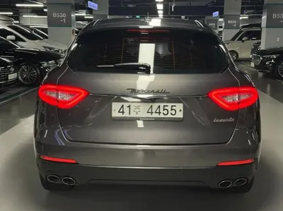 Maserati Levante 2017, 89821 км, за 15361.07 USD