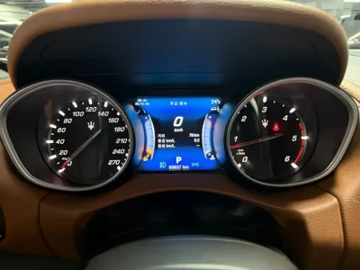 Maserati Levante 2017, 89821 км, за 15361.07 USD - фото 6