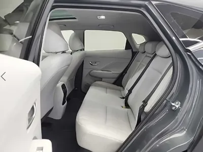 Hyundai Kona 2023, 91181 км, за 16771.7 USD - фото 12