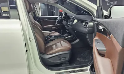 Kia Sorento 2016, 94483 км, за 9230.97 USD - фото 11