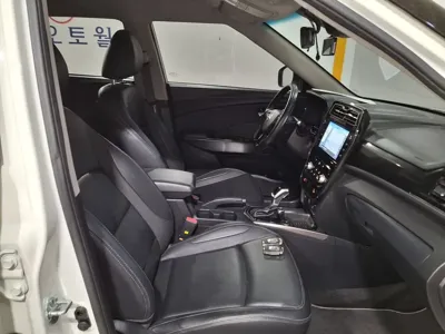 KG_Mobility_Ssangyong TIBOLI 2022, 31500 км, за 9576.55 USD - фото 8