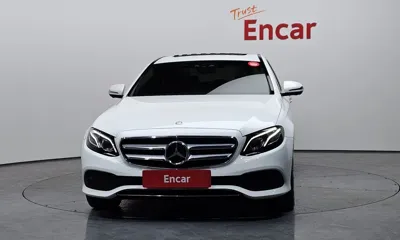 Mercedes-Benz E-Class 2017, 64368 км, за 16459.56 USD