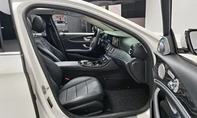 Mercedes-Benz E-Class 2017, 64368 км, за 16345.02 USD - фото 10