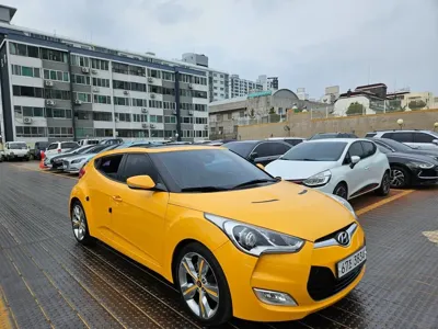Hyundai Veloster 2012, 96635 км, за 2276.87 USD