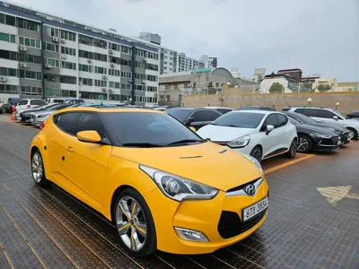 Hyundai Veloster 2012, 96635 км, за 2276.87 USD