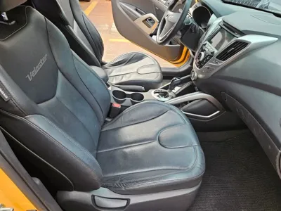 Hyundai Veloster 2012, 96635 км, за 2264.93 USD - фото 12