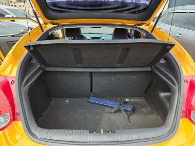 Hyundai Veloster 2012, 96635 км, за 2264.93 USD - фото 15