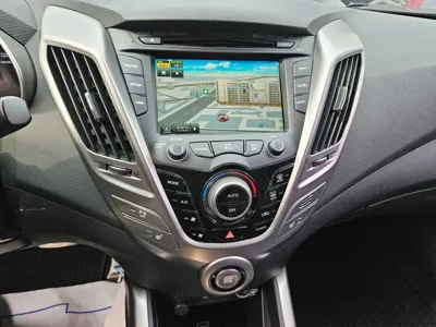 Hyundai Veloster 2012, 96635 км, за 2264.93 USD - фото 18