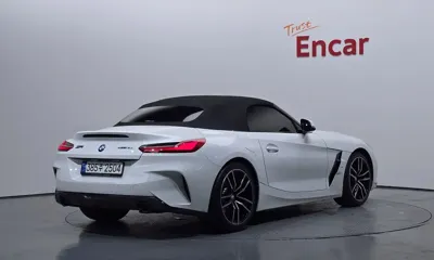 BMW Z4 2022, 76679 км, за 27898.12 USD