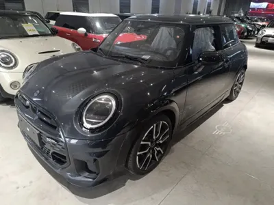 MINI MINI · 2026 год