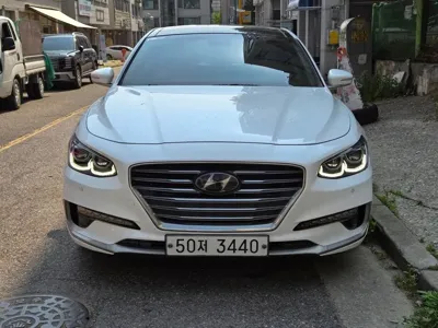 Hyundai Grandeur 2018, 105878 км, за 11171.35 USD