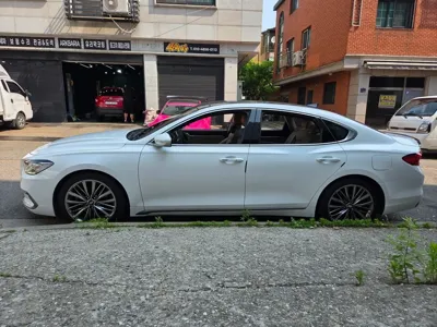 Hyundai Grandeur 2018, 105878 км, за 11171.35 USD