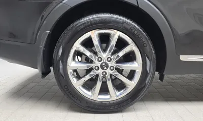 Kia Sorento 2017, 136975 км, за 8808.42 USD