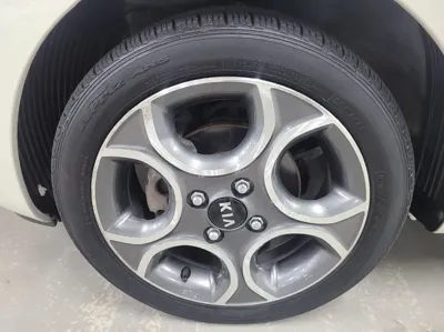 Kia Morning 2015, 105070 км, за 3055.32 USD