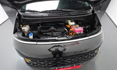 Hyundai Staria 2025, 88745 км, за 18201.9 USD - фото 6