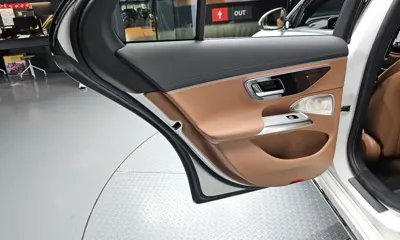 Mercedes-Benz E-Class 2024, 5360 км, за 61172.67 USD - фото 25