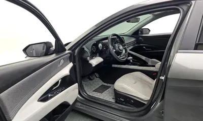 Hyundai Avante 2021, 53957 км, за 10994.64 USD - фото 10