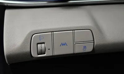Hyundai Avante 2021, 53957 км, за 10994.64 USD - фото 20