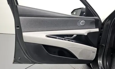 Hyundai Avante 2021, 53957 км, за 10994.64 USD - фото 24