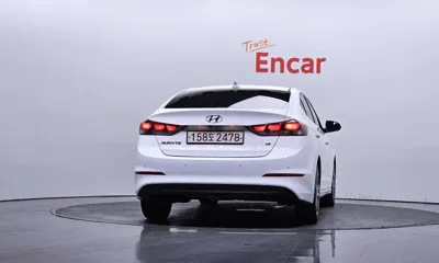 Hyundai Avante 2018, 106792 км, за 7548.9 USD