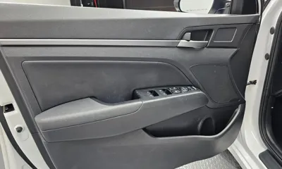 Hyundai Avante 2018, 106792 км, за 7481.14 USD - фото 24