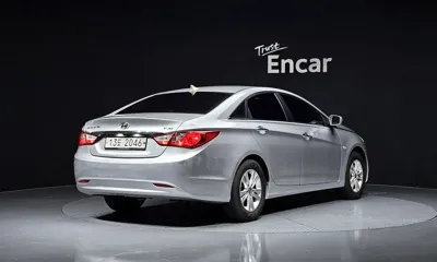 Hyundai Sonata 2010, 278510 км, за 1693.04 USD